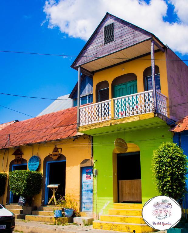 Tikal Backpackers Hostel Флорес Екстер'єр фото